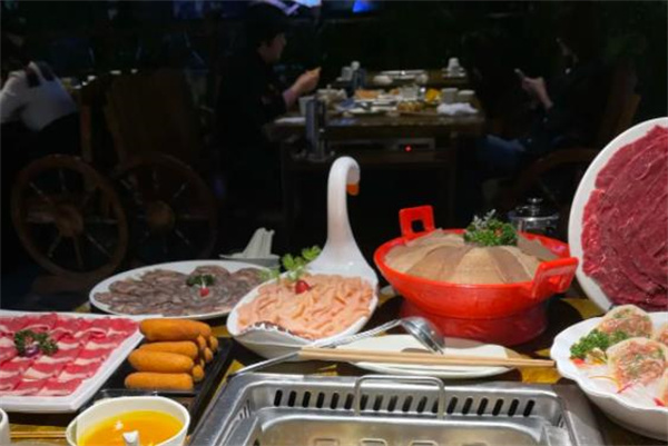 揚(yáng)之阿李火鍋
