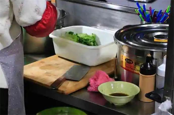 蜀伯樂麻辣燙費(fèi)多少錢？口碑怎么樣？