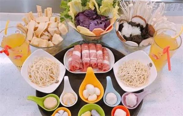 尚撈回轉(zhuǎn)小火鍋