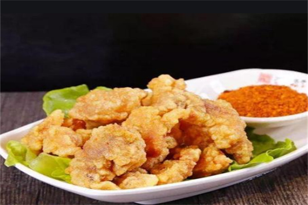 鍋校長(zhǎng)現(xiàn)炸小酥肉