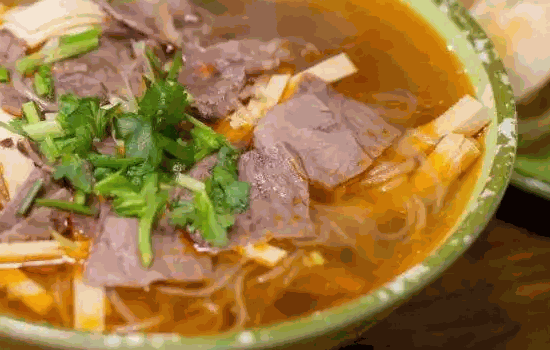 一個(gè)牛肉湯店多少錢?
