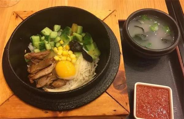 阿谷屋石鍋拌飯