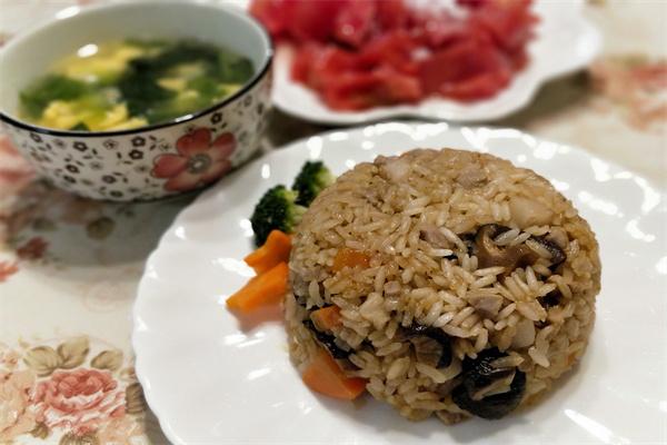 甕肉干飯