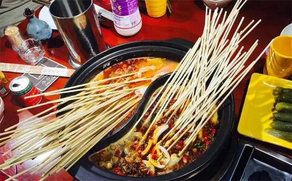 重慶砂鍋串串要多少錢？