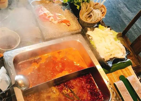 麻辣小天府火鍋