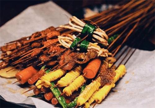 九良樂山油炸串串加盟