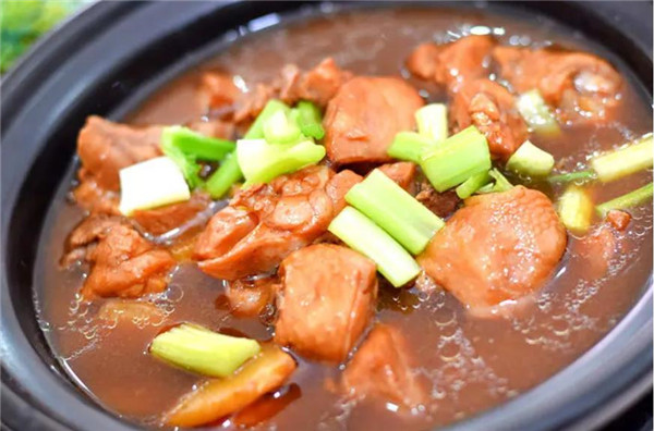 好客齊魯黃燜雞米飯
