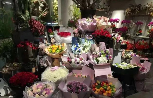 七彩花卉鮮花店怎么樣？靠譜嗎？