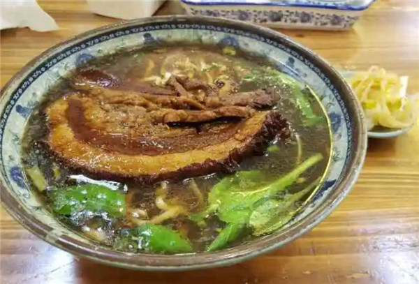 寅春百年老鹵面
