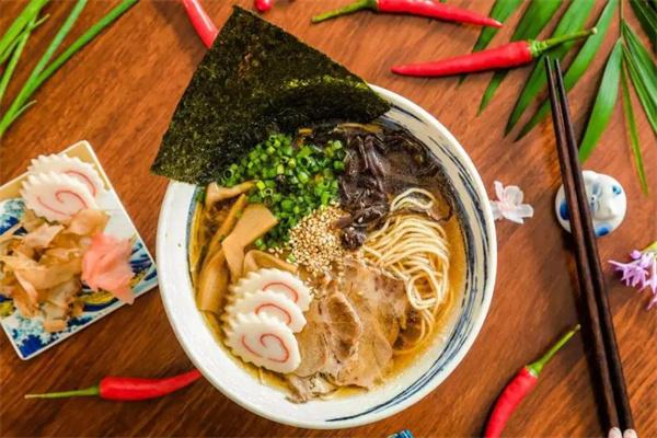 三味拉面館加盟