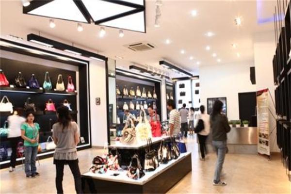 時(shí)尚布包店加盟