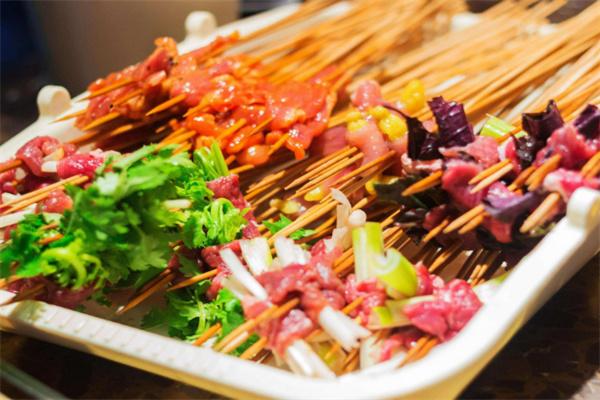愚知常精品串串加盟