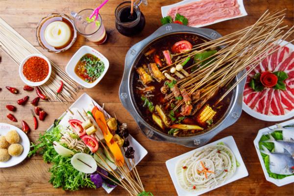 愚知常精品串串加盟