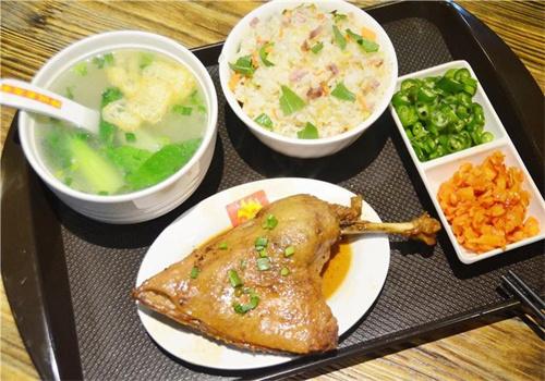 徽馨源菜飯骨頭湯加盟