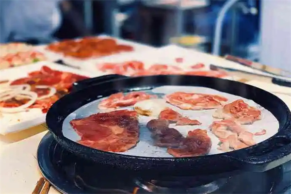 藍(lán)胖子烤肉加盟