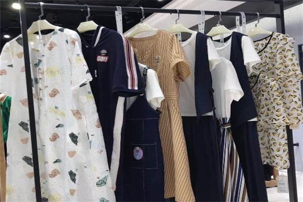 淘天下品牌折扣店加盟