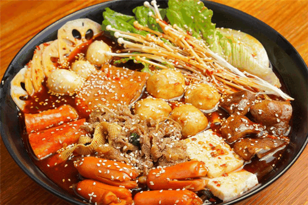美大王火鍋冒菜加盟