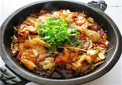 魚梆子石鍋魚