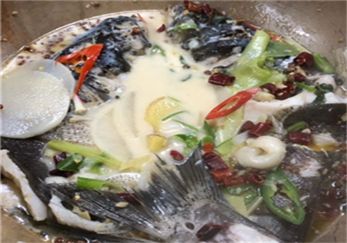 魚梆子石鍋魚