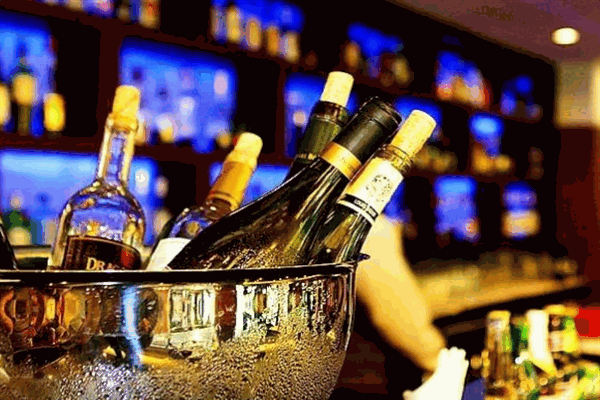 羅格鎮(zhèn)酒吧加盟