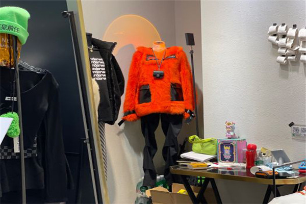 一生一世服裝加盟