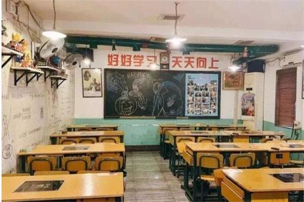 三年食班主題餐廳
