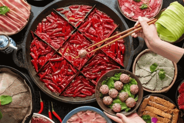 微蒸時(shí)代火鍋加盟