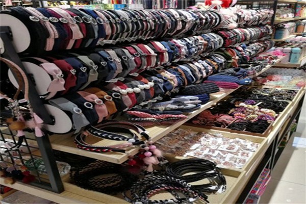 極速飛揚(yáng)飾品店加盟