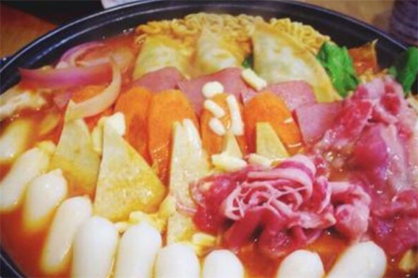 三餐季年糕火鍋加盟