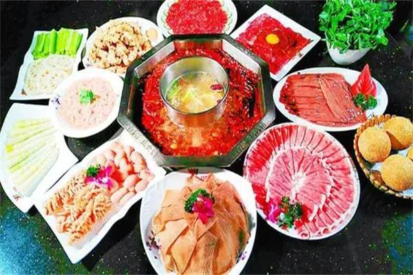 山城老火鍋加盟