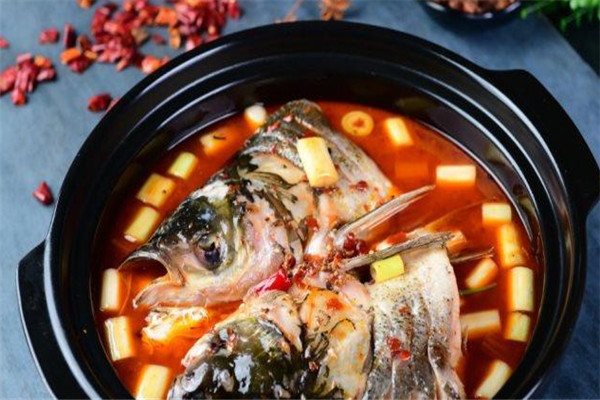 灶臺魚火鍋加盟