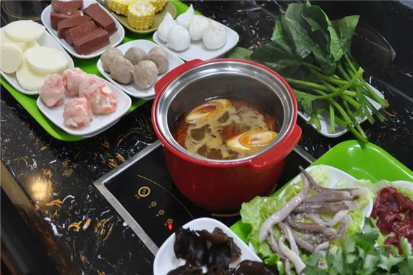 饞嘴時(shí)尚小火鍋加盟