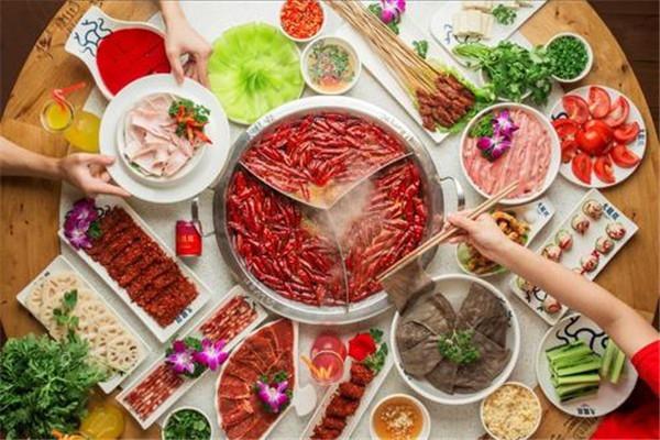 外婆食尚旋轉(zhuǎn)小火鍋