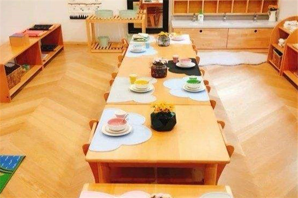 稚舍國際日托加盟