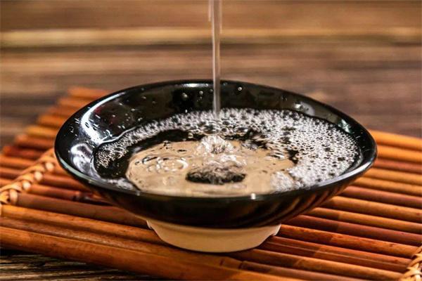 東方酒業(yè)加盟
