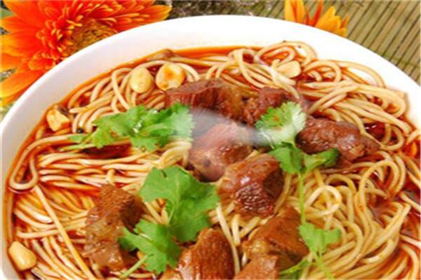 老爹私房牛肉面加盟