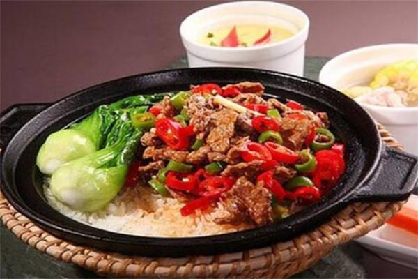 小廚砂鍋飯加盟