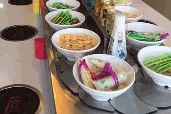 小饞熊自助小火鍋