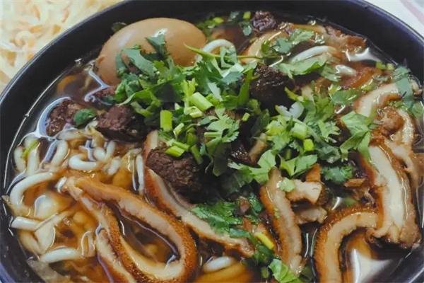 牛犇牛牛肉粉加盟