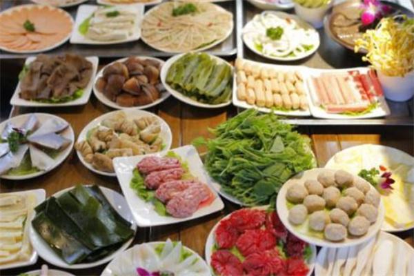 陳記港式地?cái)偞蜻厾t