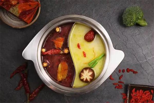 李宗府食來運(yùn)轉(zhuǎn)小火鍋加盟