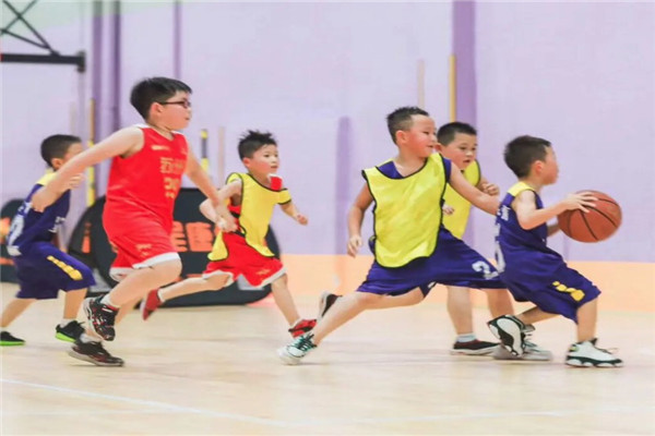 Ustar sports外教籃球加盟