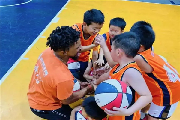 Ustar sports外教籃球加盟