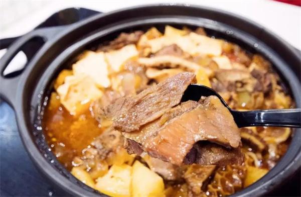 苗韻竹蓀鵝餐飲