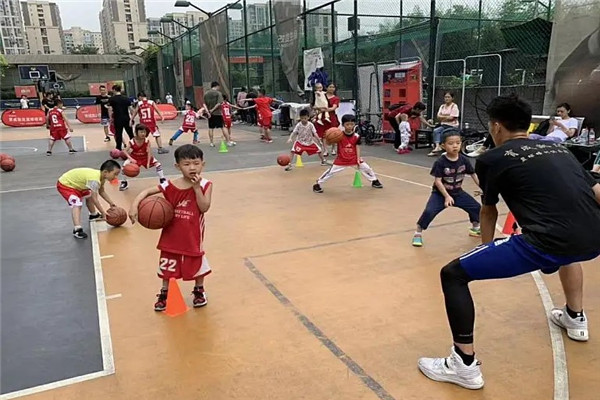 鼎勝青少年籃球訓練營加盟