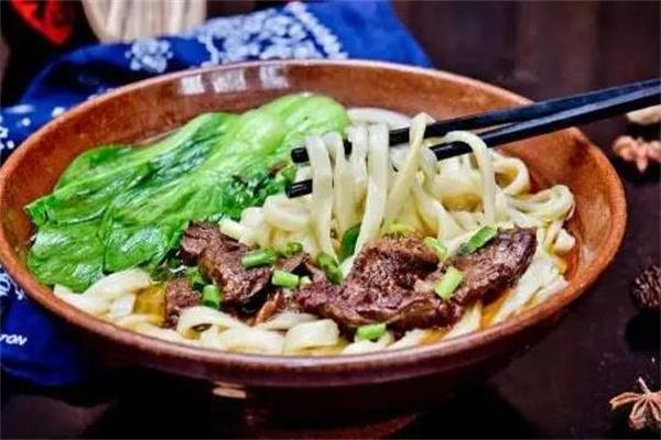 清風(fēng)磁器小面加盟