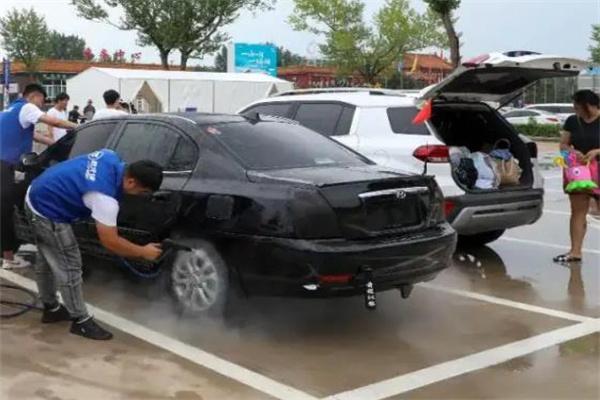 閃亮車族移動洗車加盟