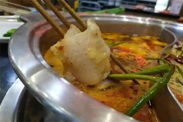 泥鍋涮串串加盟