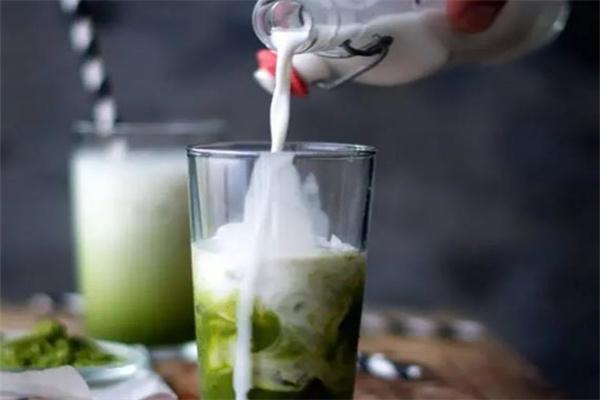 芒q奶茶加盟