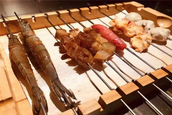 出山燒烤加盟